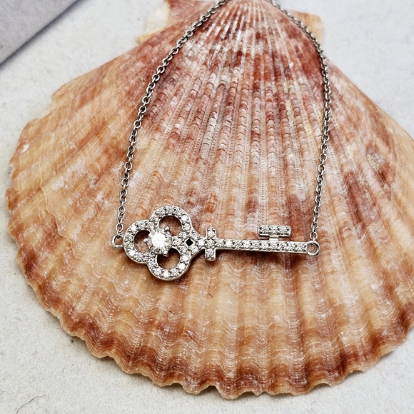 925 Silver Key Bracelet with CZs Bolo Adjustable Like New Without Tags - Picture 5 of 14